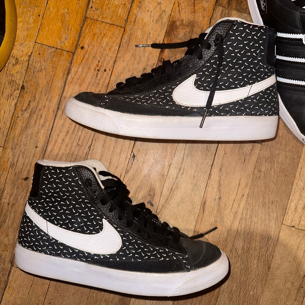 Boys Nike